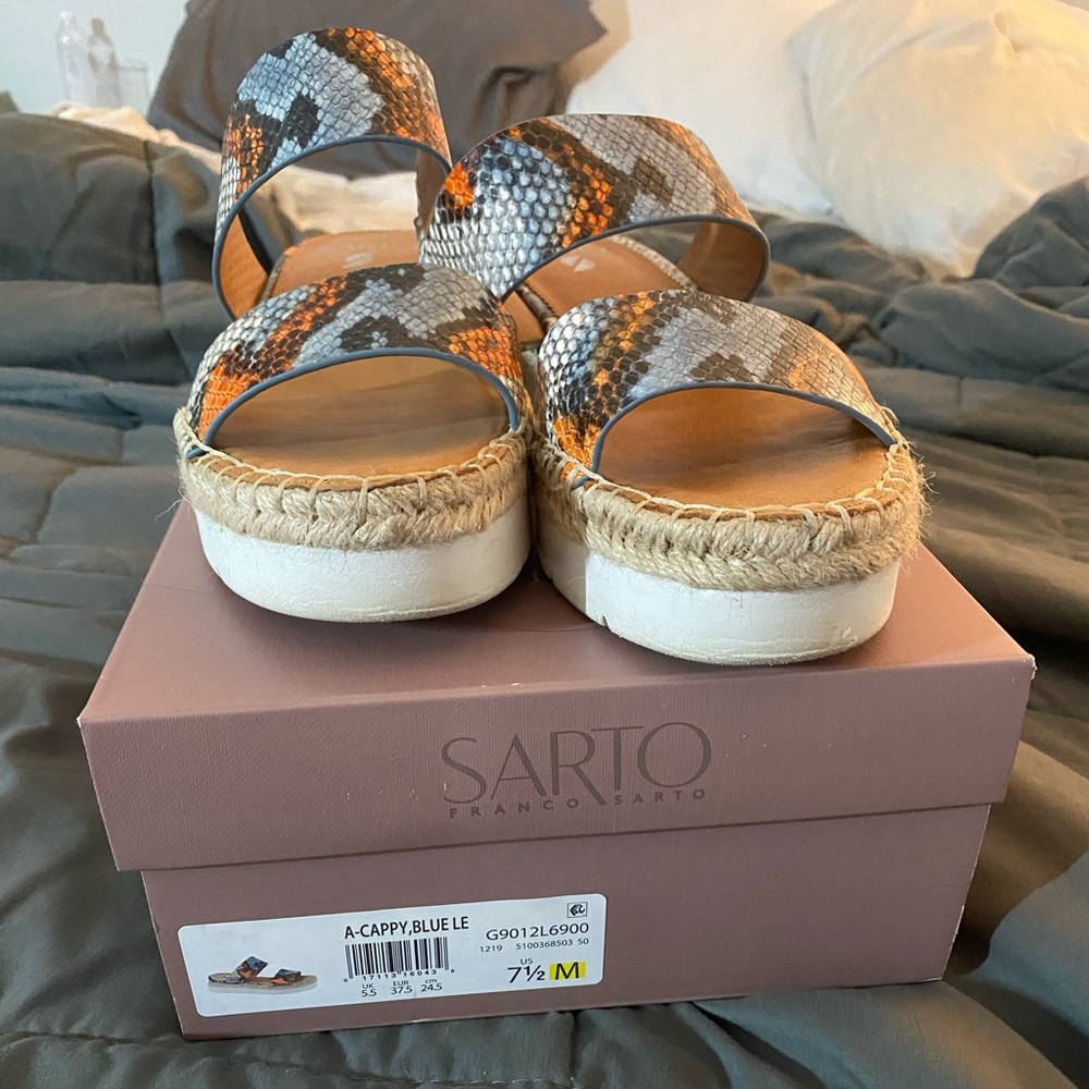 Womens sandals